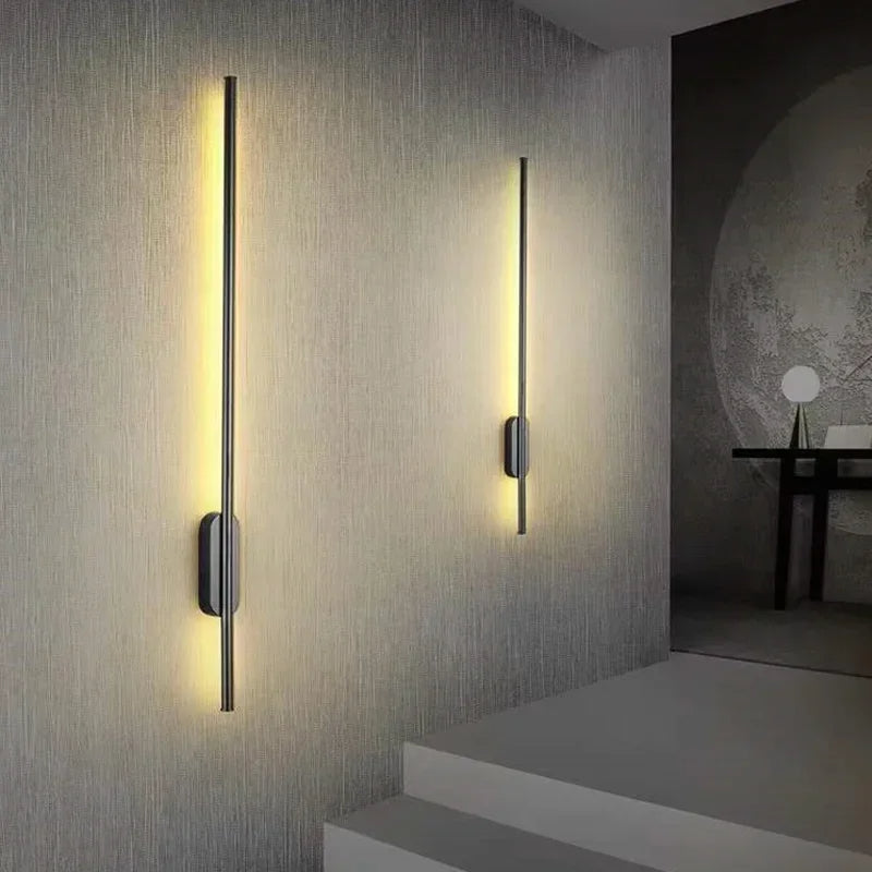 Vellora | Contemporary LED Wall Light in Black or Gold Finish | Deretia