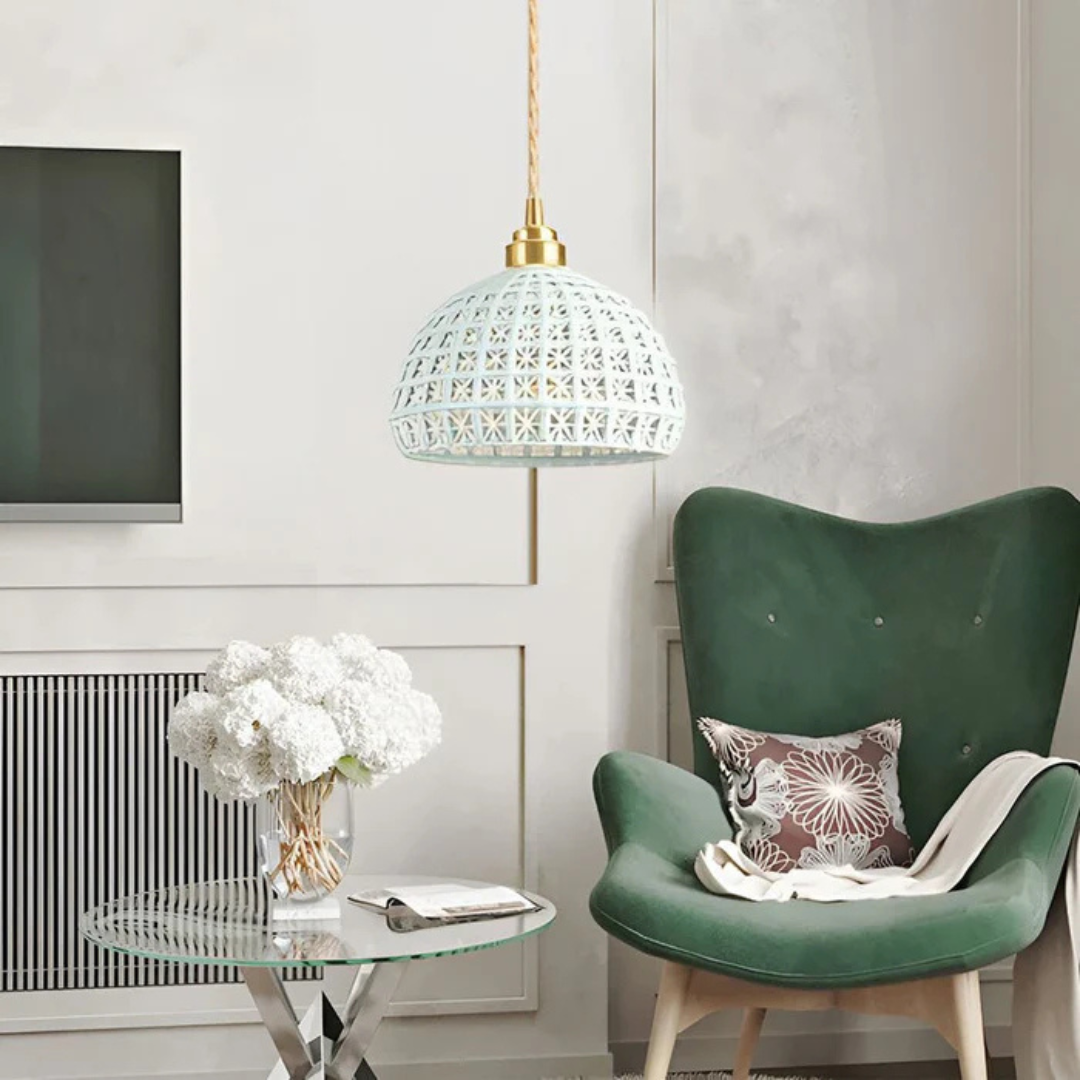 Aethera keramikpendel för mat- och vardagsrum med koppardetaljer