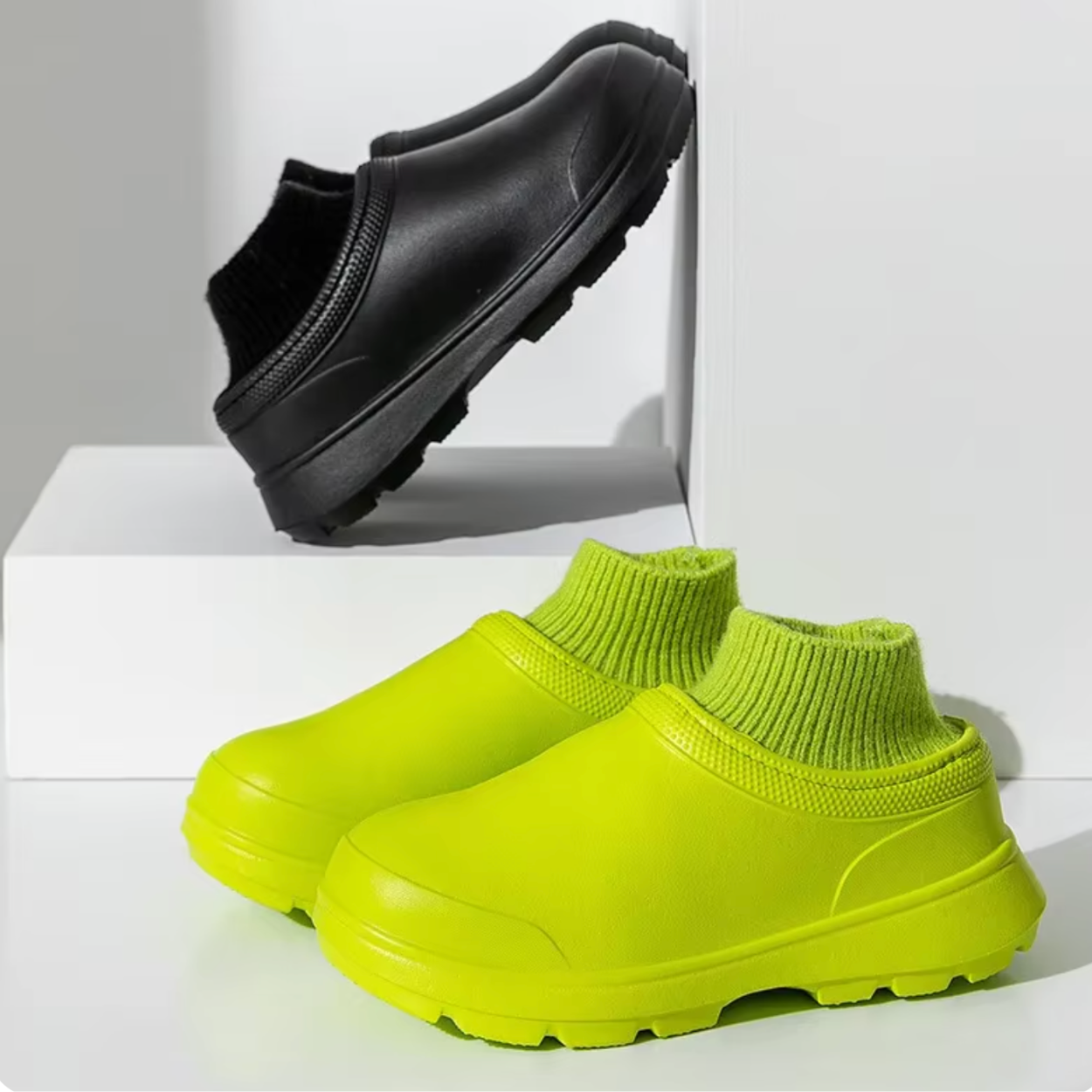 Saboturi și cizme hibride ArcticStep versatile pentru confort și stil