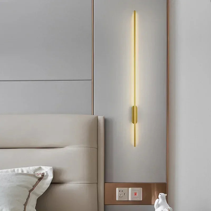 Vellora | Contemporary LED Wall Light in Black or Gold Finish | Deretia