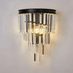 Nyara 壁灯，带温暖 LED 光晕，营造室内氛围