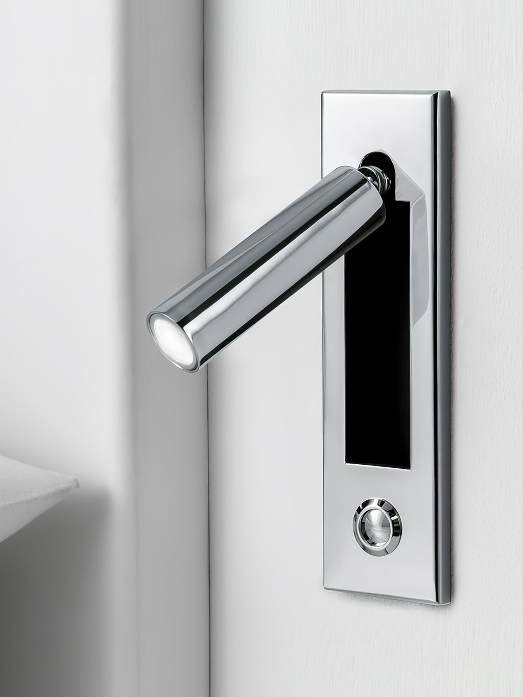 Wbudowany kinkiet nocny do czytania i przytulnej atmosfery