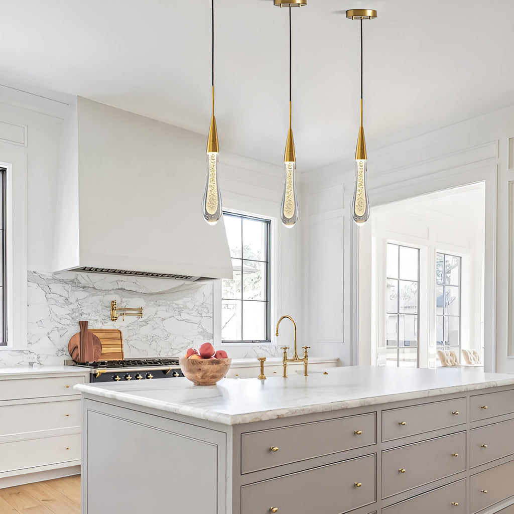 Aurelia Golden Droplet Pendelleuchte mit Kristalleffekt | Deretia