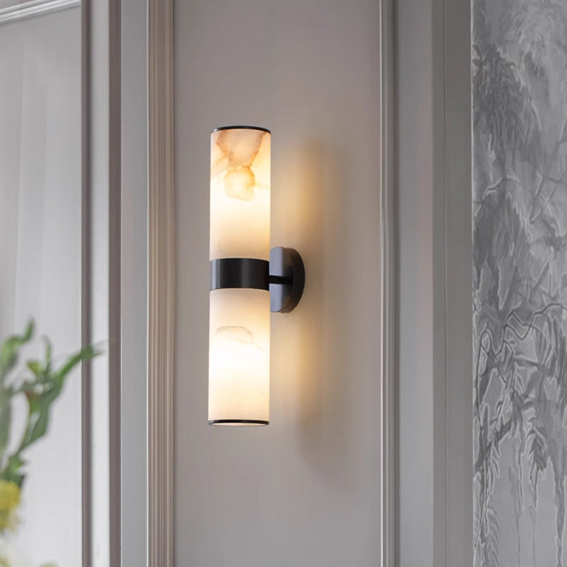 Liora | Moderne Alabaster- und Metall-Wandlampe, Schwarz oder Gold | Deretia