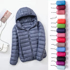 Jaket Bulu Turun Berhud Wanita Fit Ramping Warna Putih Suam Dengan Siluet Sedia Pejabat