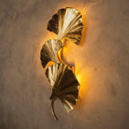 AuroraLeaf Wall Light Mid-Century Gold Sconce Luminaire | Deretia