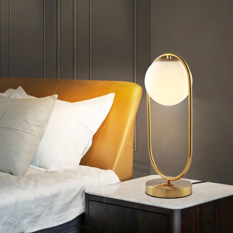 Aeloria | Moderne glassglobebordlampe for stemningslys